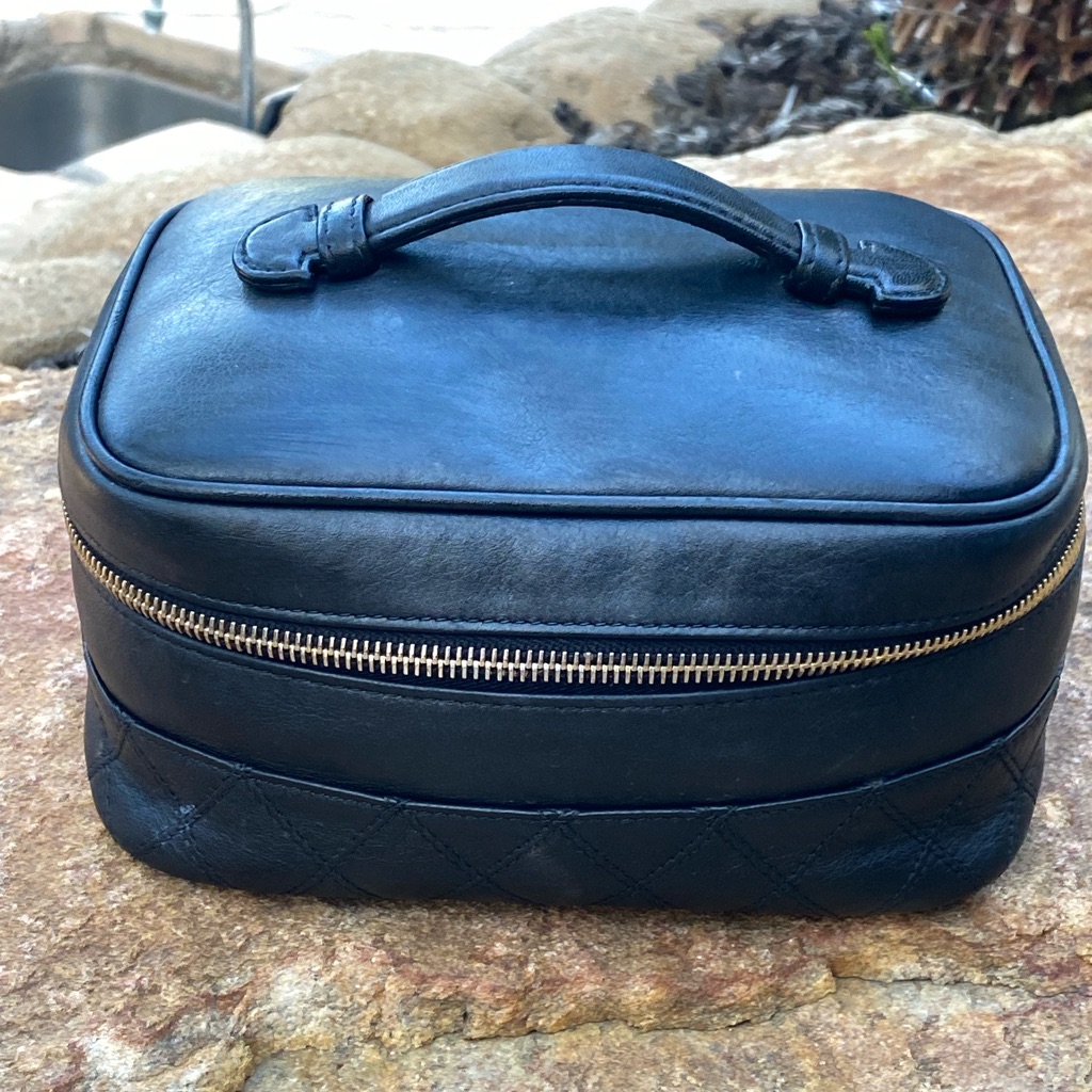 Rare Authentic Chanel Leather Vintage Toiletry Travel Case Box